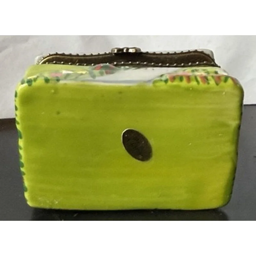 Little Red School House Teacher Bus Hinged Trinket Box and apple inside